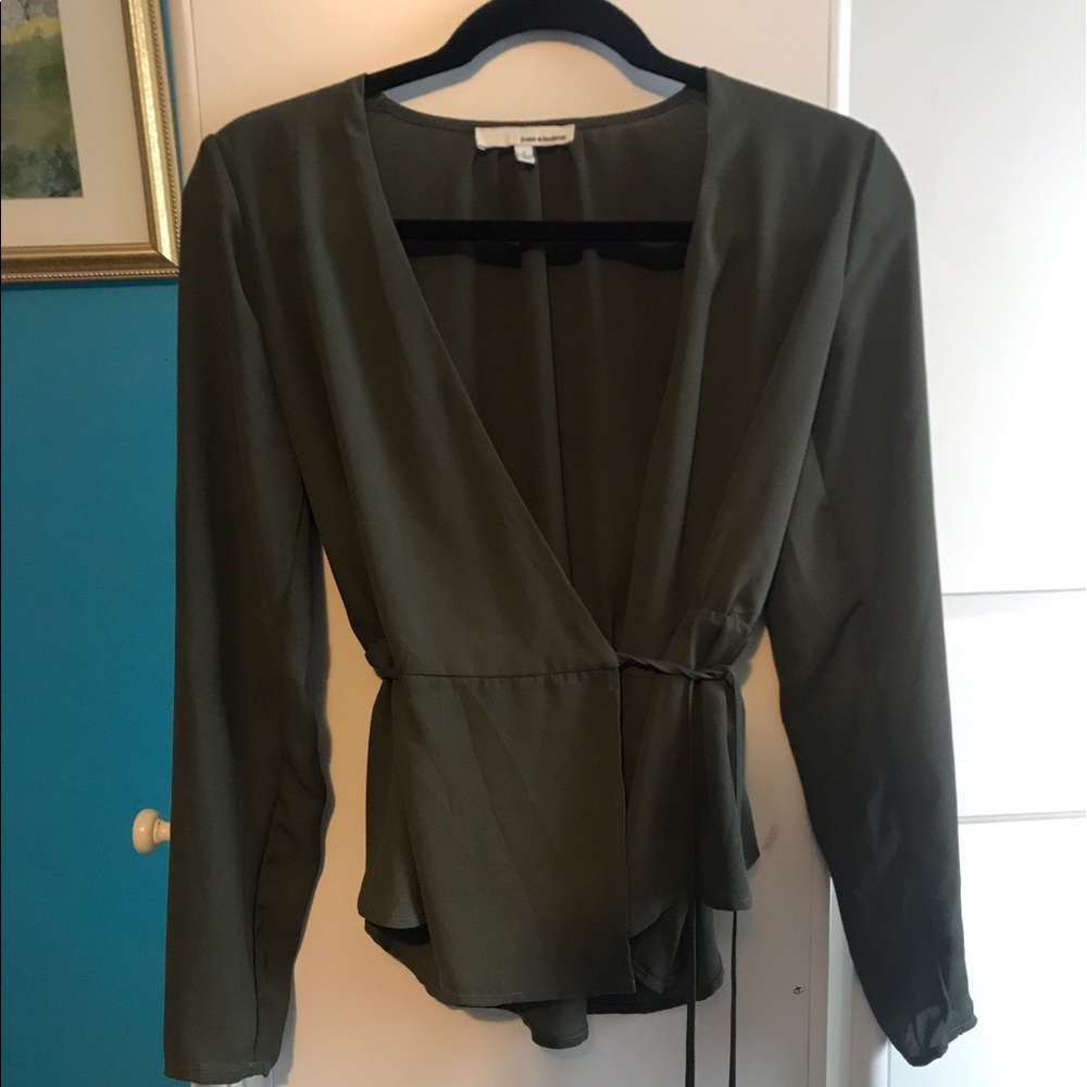 June & Hudson green blouse